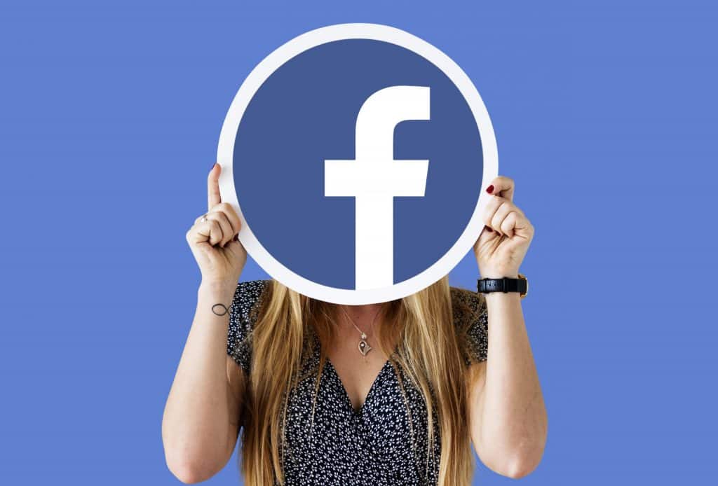 Woman Facebook Digital Marketing Agency Florida